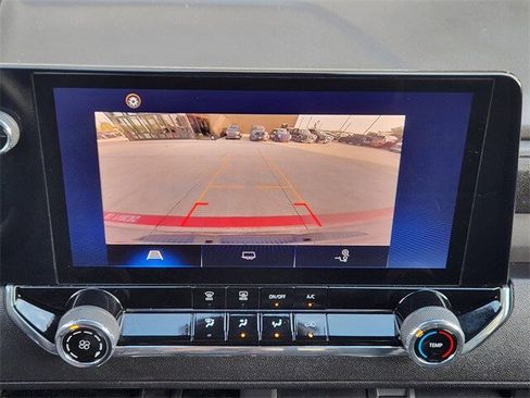 Used 2023 Chevrolet Colorado Trail Boss image 14