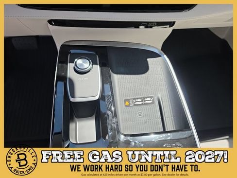 New 2027 Buick Enclave Avenir w/ LPO, Floor Liner Package FWD image 24