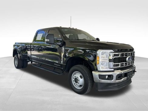 Used 2025 Ford F350 XLT AWD/4WD image 2