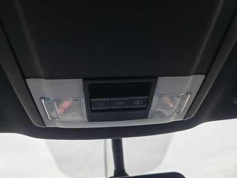 Used 2019 Ford Explorer Limited w/ Class III Trailer Tow Package AWD/4WD image 32