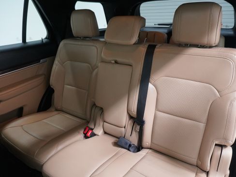 Used 2017 Ford Explorer Limited FWD image 13