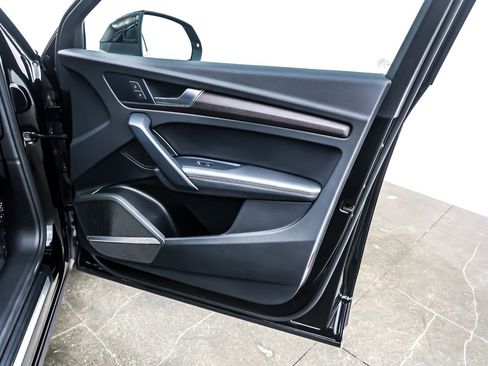 Used 2023 Audi Q5 2.0T Premium Plus w/ Premium Plus Package image 24