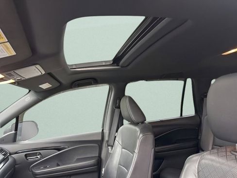 Used 2019 Honda Passport Touring image 16