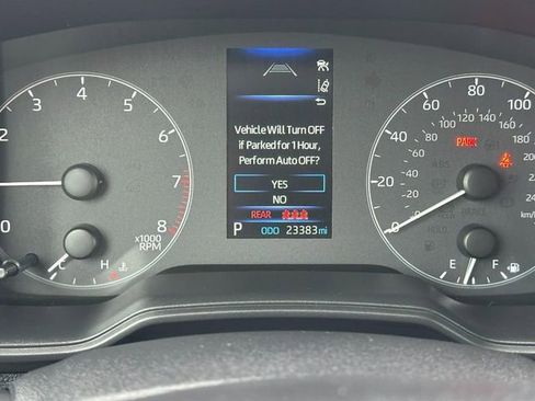 Used 2025 Toyota Corolla Cross LE image 19