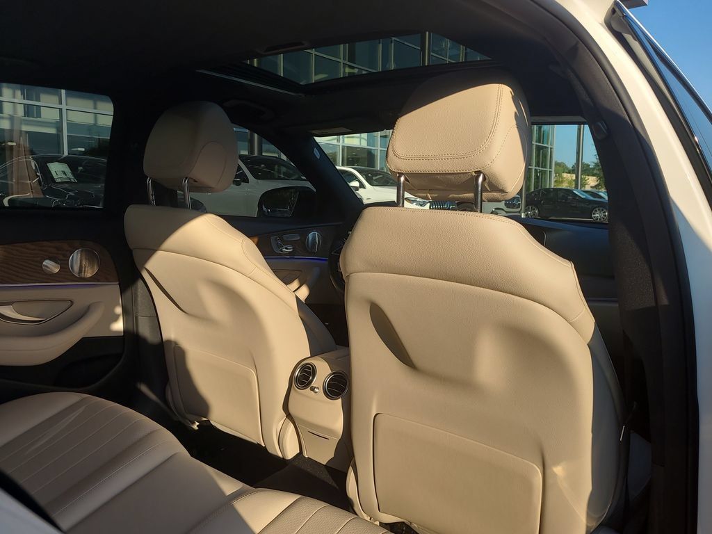 Certified 2023 Mercedes-Benz E 350 4MATIC Sedan image 17