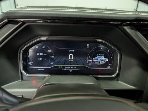 Used 2025 GMC Sierra 1500 AT4X image 18