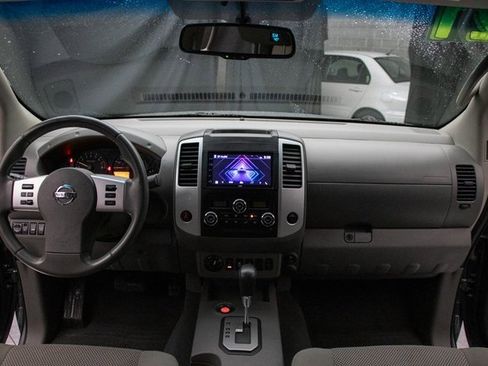 Used 2021 Nissan Frontier SV image 21