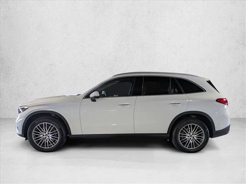 Certified 2026 Mercedes-Benz GLC 300 image 9