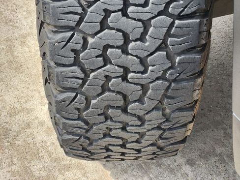 Used 2022 Chevrolet Silverado 2500 LTZ w/ LTZ Premium Package image 11