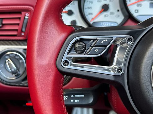 Certified 2019 Porsche 911 Targa 4 GTS AWD/4WD image 30