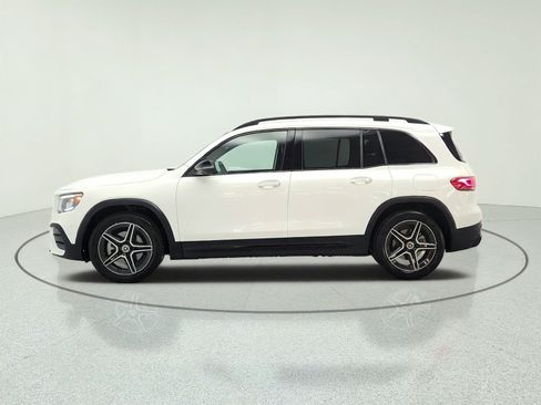 Used 2021 Mercedes-Benz GLB 250 image 8