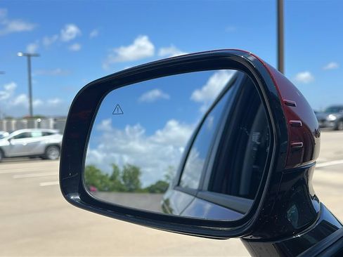 Used 2026 Kia Carnival FWD image 18