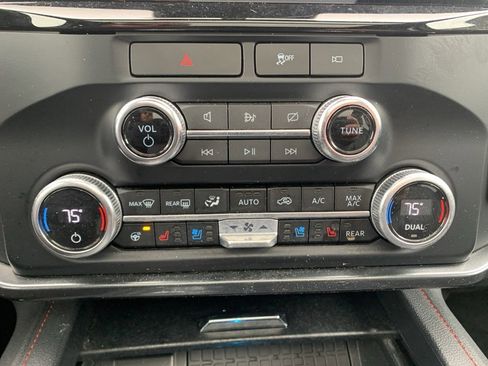 Used 2023 Ford Expedition Max Limited image 27