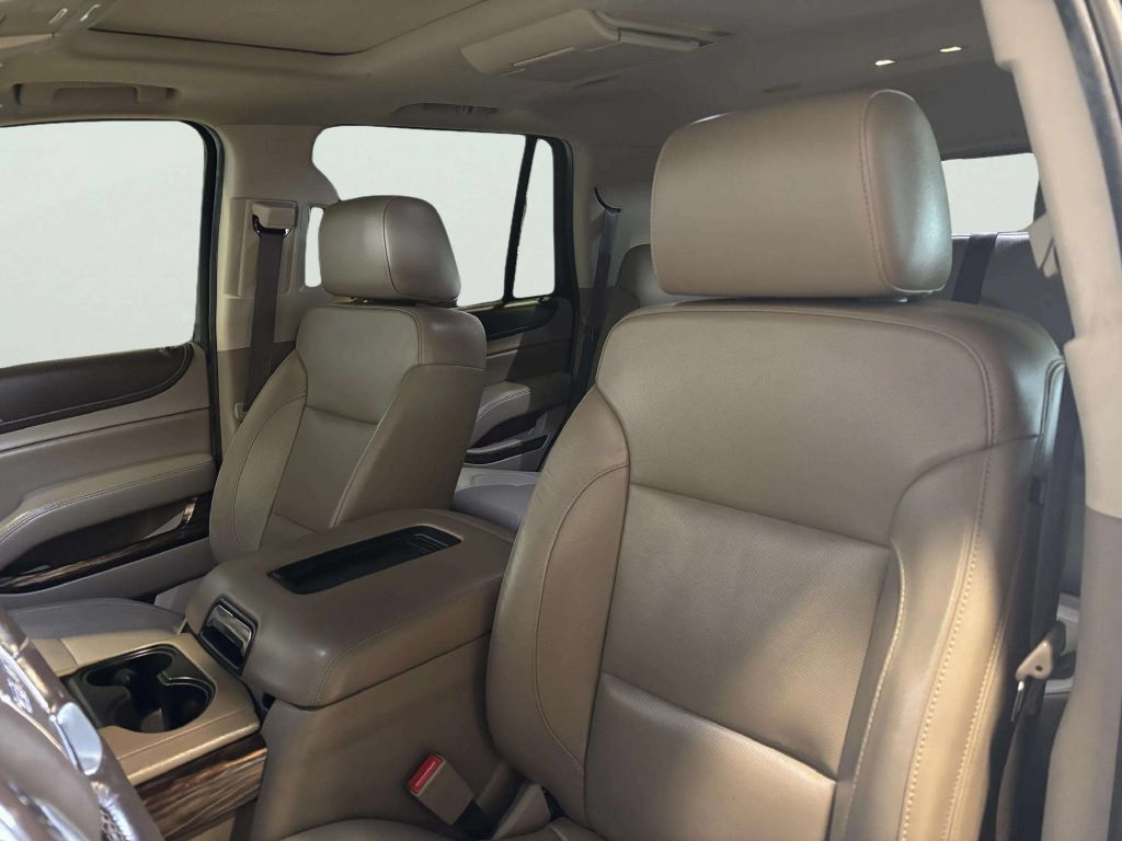 Used 2018 GMC Yukon SLT w/ Premium Edition AWD/4WD image 11