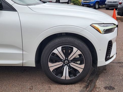 Used 2023 Volvo XC60 T8 Plus AWD/4WD image 29