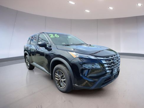 Used 2026 Nissan Rogue S AWD/4WD image 1