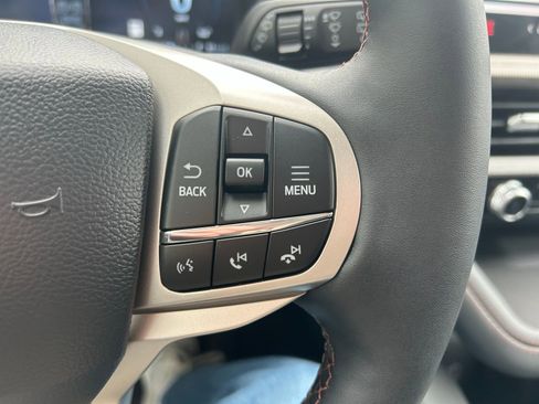 New 2026 Ford Explorer Active w/ Active Comfort Package AWD/4WD image 13