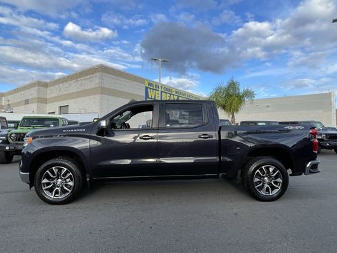 Used 2022 Chevrolet Silverado 1500 LT image 4
