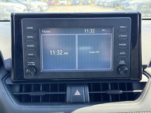 Used 2019 Toyota RAV4 LE image 20