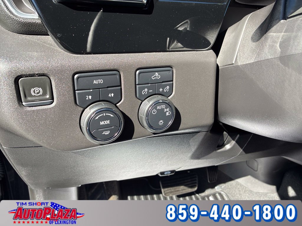 Used 2023 Chevrolet Silverado 1500 LT AWD/4WD image 25