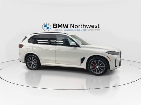 Used 2026 BMW X5 xDrive50e w/ M Sport Package AWD/4WD image 5