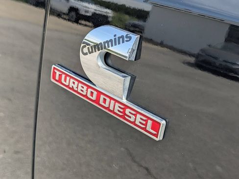 Used 2024 RAM 2500 Limited w/ Towing Technology Group AWD/4WD image 36