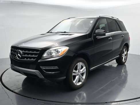 Used 2015 Mercedes-Benz ML 350 4MATIC image 4