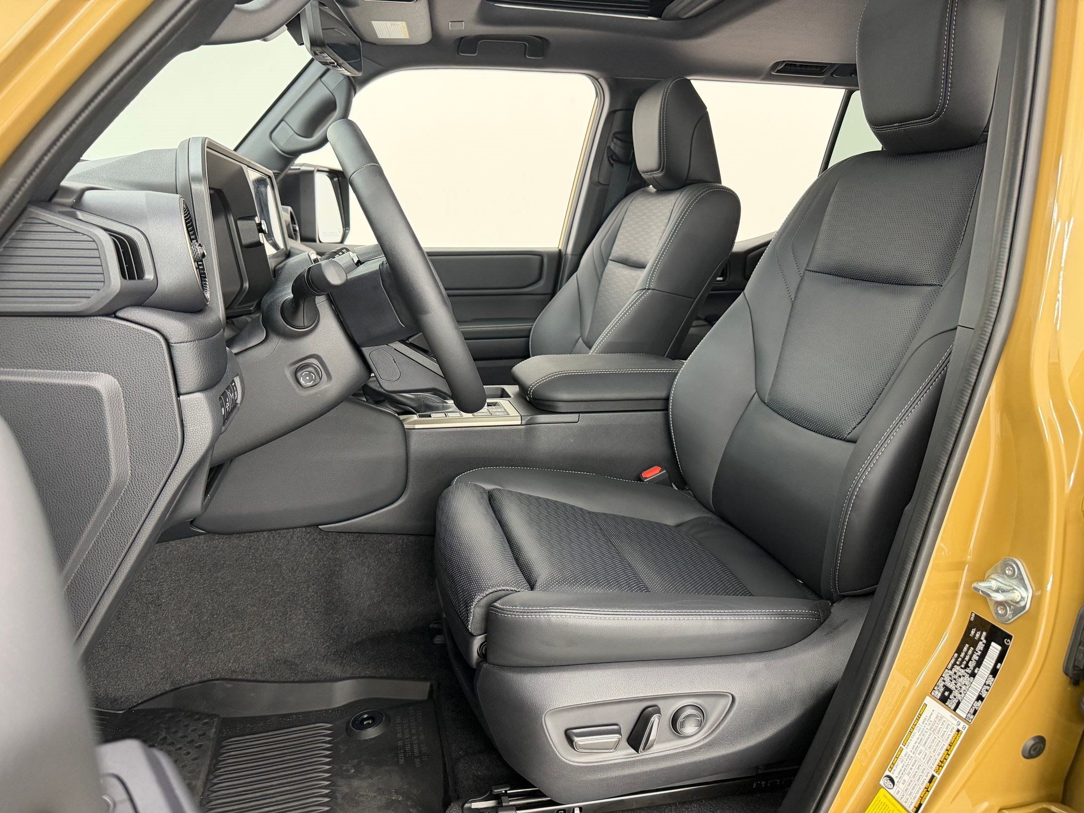 Used 2025 Toyota Land Cruiser w/ Premium Package AWD/4WD image 5
