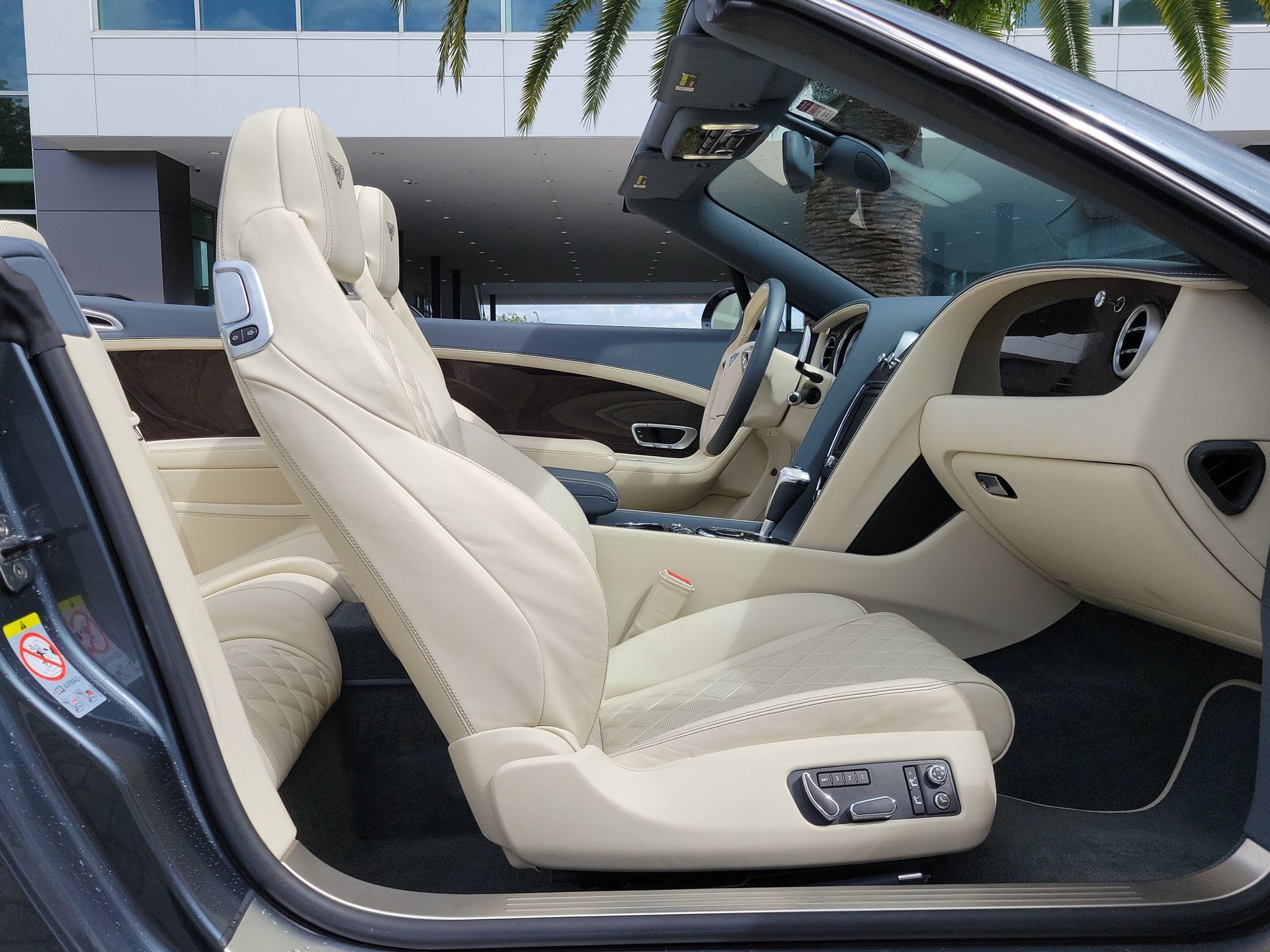 Certified 2016 Bentley Continental GT AWD/4WD image 27