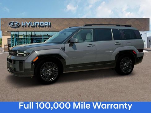 Used 2025 Hyundai Santa Fe Calligraphy FWD image 2