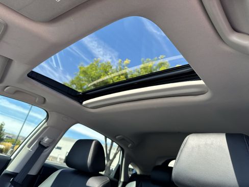 Used 2023 Honda Civic EX-L image 13