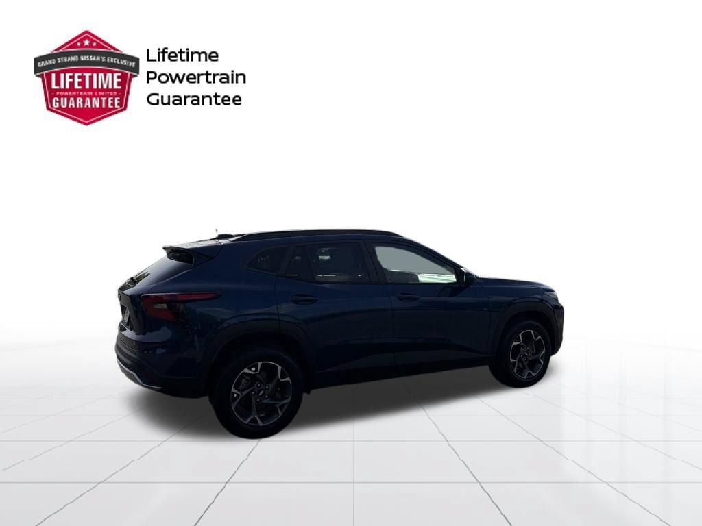 Used 2024 Chevrolet Trax LT FWD image 6