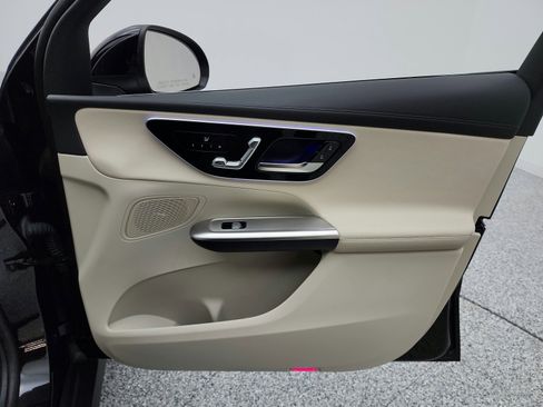 Certified 2024 Mercedes-Benz GLC 300 4MATIC image 19