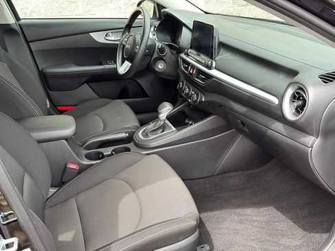 Used 2024 Kia Forte LXS FWD image 20