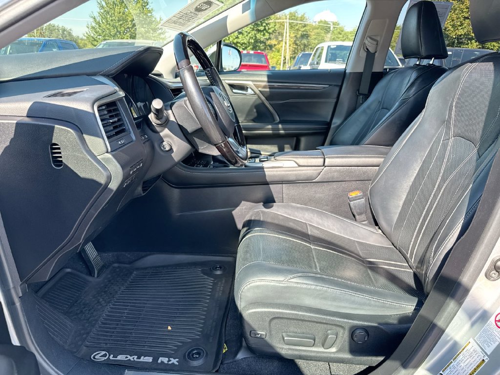 Used 2018 Lexus RX 450hL Luxury w/ Accessory Package AWD/4WD image 21