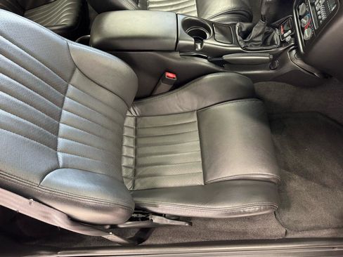 Used 2001 Pontiac Firebird Formula w/ Protection Group RWD image 60