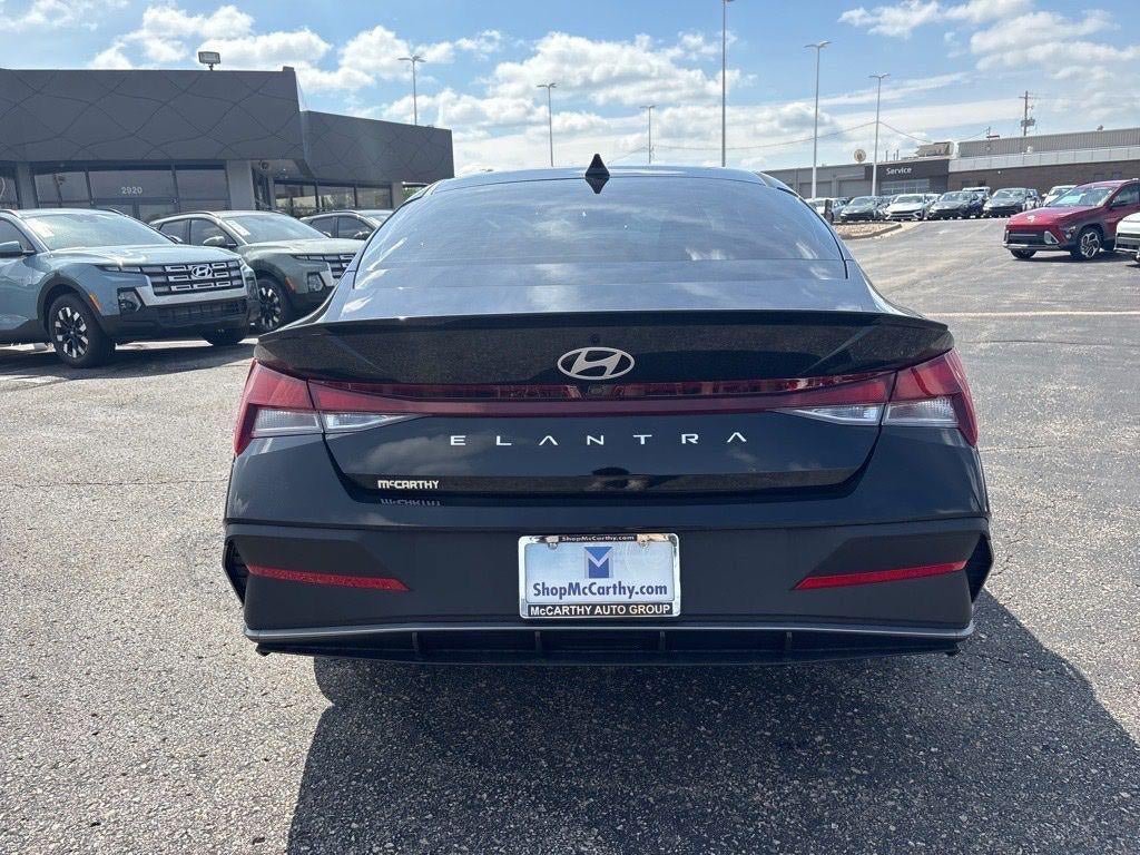 New 2026 Hyundai Elantra Sport FWD image 23