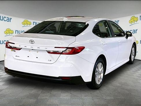 Used 2025 Toyota Camry LE image 6