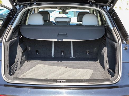 Used 2022 Audi Q5 2.0T Premium w/ Convenience Package image 25