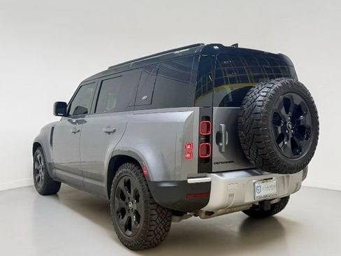 Used 2022 Land Rover Defender 110 S AWD/4WD image 24
