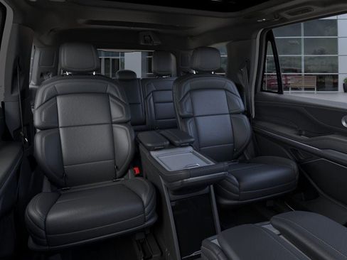 New 2025 Lincoln Navigator Reserve w/ Jet Appearance Package image 11