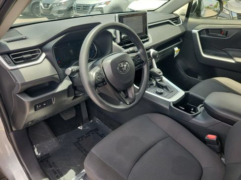 Used 2025 Toyota RAV4 LE AWD/4WD image 14