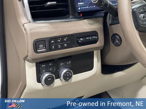 Used 2023 GMC Yukon XL Denali image 14