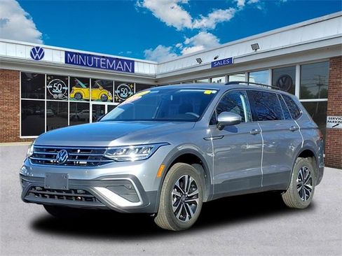 Certified 2022 Volkswagen Tiguan S image 1