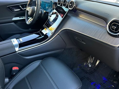 New 2026 Mercedes-Benz GLC 300 image 10