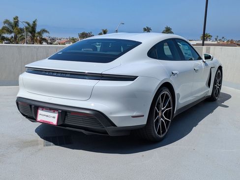 New 2025 Porsche Taycan image 9