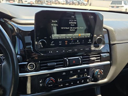 Used 2022 Nissan Pathfinder Platinum w/ Cargo Package FWD image 18