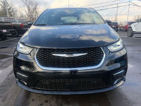 New 2026 Chrysler Pacifica Select FWD image 8