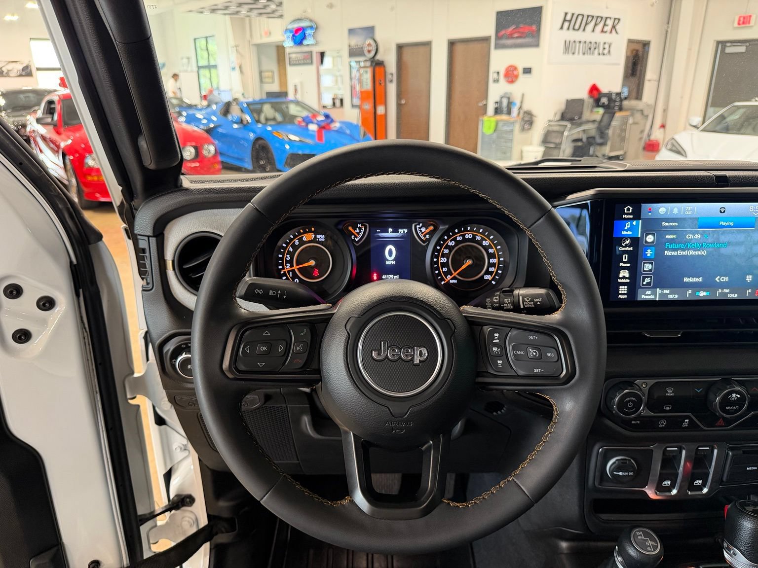 Used 2024 Jeep Wrangler Sport AWD/4WD image 10