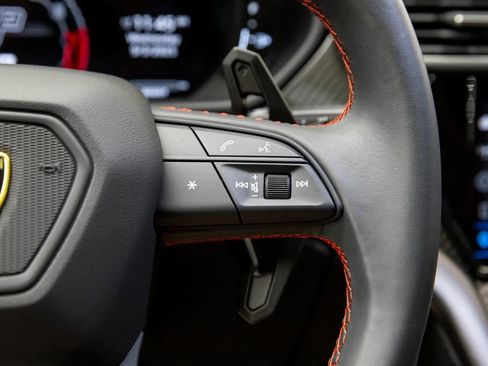 Used 2024 Lamborghini Urus Performante image 34